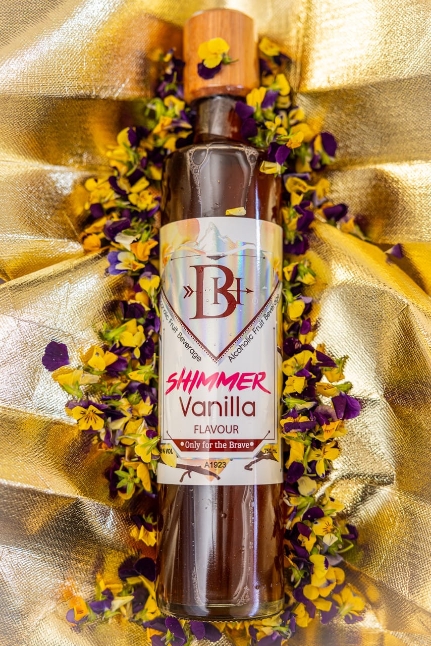 BraveHart Shimmer Vanilla Fruit Liqueur 750ml